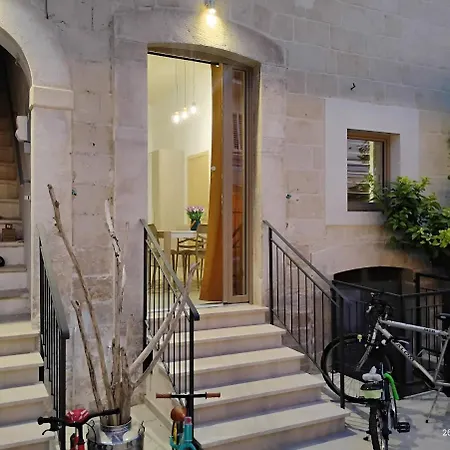 Casa Di Chiarina, Primo Piano E Piano Terra Apartamento