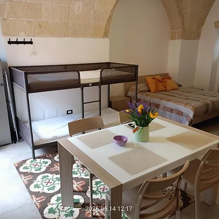 Apartment Casa Di Chiarina Con Parcheggio Gratuito Nel Cortile Privato Binetto