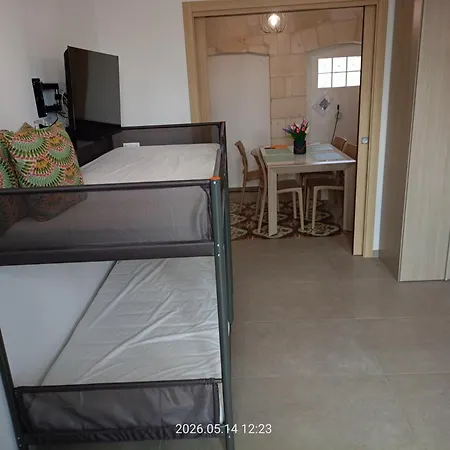 Casa Di Chiarina Con Parcheggio Gratuito Nel Cortile Privato *